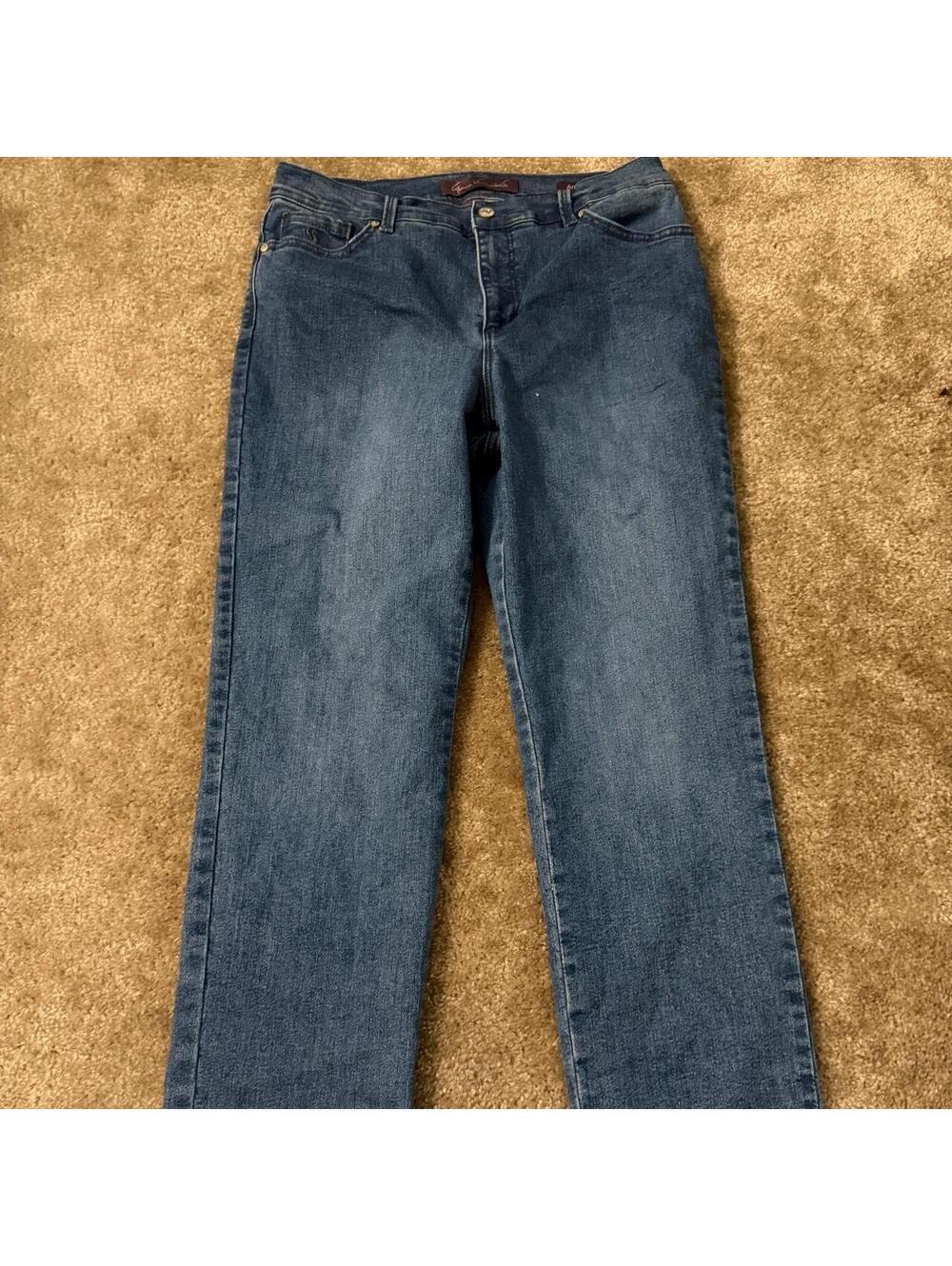 Gloria Vanderbilt Women's Blue and Navy Jeans